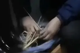 家长发视频曝“天津某中学3000元床垫里装草”， 官方回应：调查小组已进驻涉事学校图片