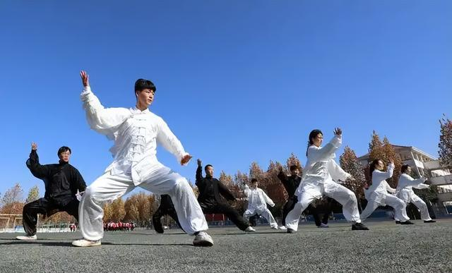 每天站桩高效实操：4步练出真收获	，不做无用功