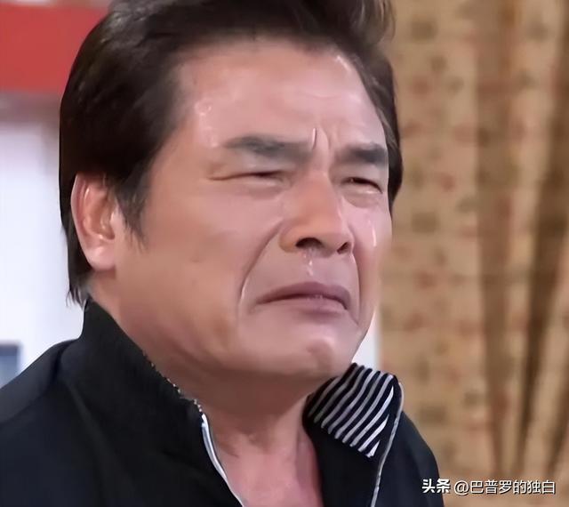 他和6个老婆共处一室，每人每月7万零花钱，71岁又娶小20岁妻子