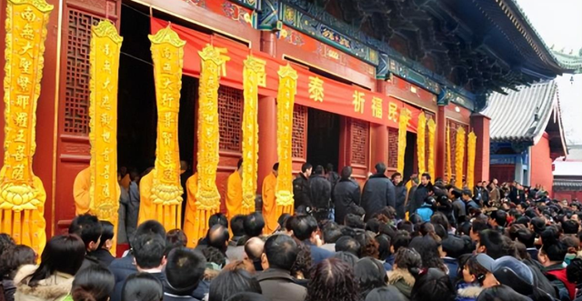 改称呼仅12天，佛协对释永信再下重手，与他相关的一切正在消失