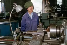 1985年，法国人拍摄的沈阳中捷厂，国营工厂的待遇，真的让人羡慕图片