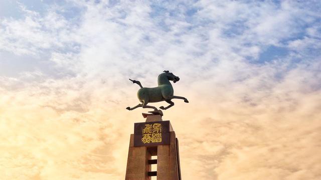 2026清明反人流指南：放弃前10大热门城市，教你找回失踪的假期