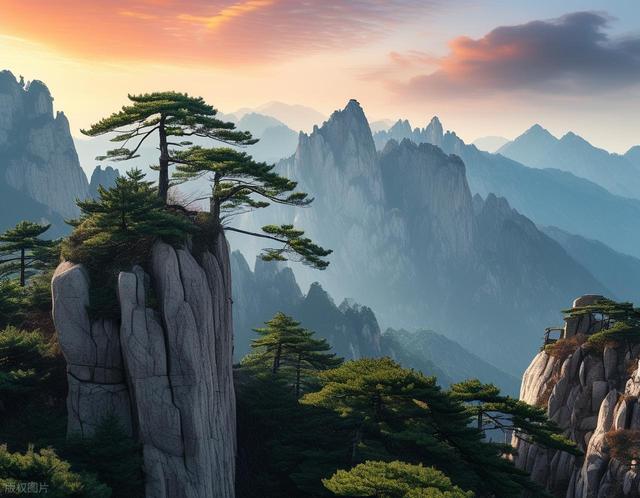 黄山和华山哪个更难爬？有生之年两座山都值得爬一次