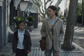 国产女包迈入千元时代，几年时间涨价数倍到底谁在买？图片