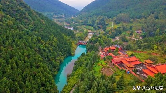 渠县賨人谷的秋天“水”醒啦，去解锁川东小九寨！