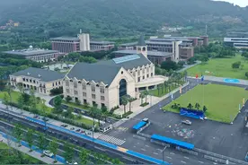 一“桥”架中美，相知无远近——温州肯恩大学设校十年记图片