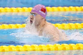 （杭州亚运会）中国队获得男女混合4x100米混合泳接力金牌图片