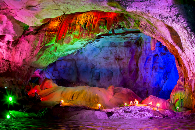 年味十足的山东宝藏小城，不仅是鲁菜重要发源地，还是“中国琉璃之乡”！