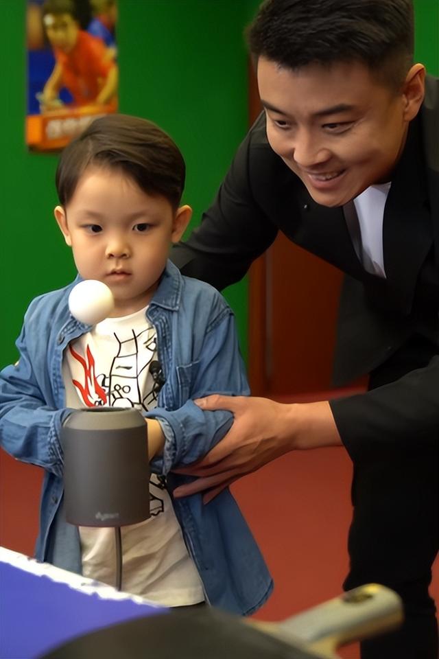 虎父无犬子！王皓也没想到，8岁的儿子，如今也能给自己争光了