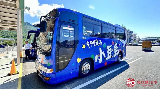 小豆岛一日游：搭冈山搭「国际两备渡轮」畅游濑户内海