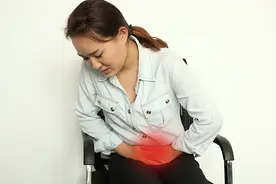 绝经的女性和正常的女性有何不同？40岁和52岁绝经哪个更好？图片