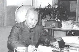 参加铁原阻击战的军长是少将，那么，三位师长又是什么军衔呢？图片