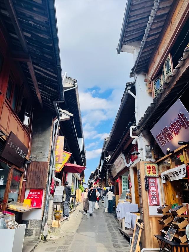 腾冲和顺古镇：多元业态融合激活旅游新体验