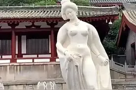 杨贵妃裸体雕像再引争议！网友：为何总要先祖裸体出镜？裸体美吗图片