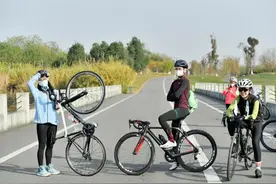 哪些人不适合骑公路车？图片