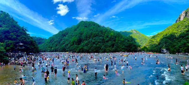 喜报｜单日游客接待量破万！白水洋·鸳鸯溪迎来清凉避暑旅游热潮！