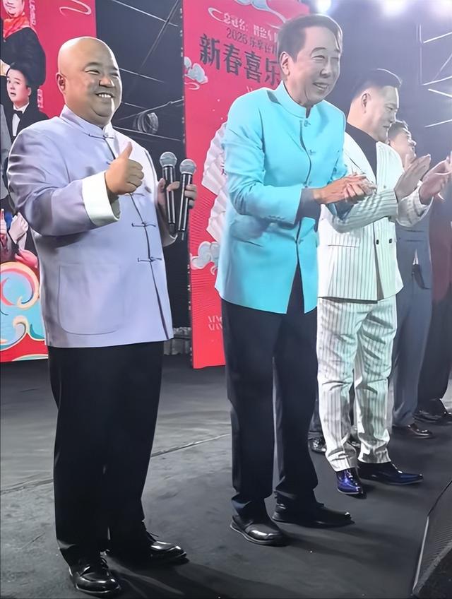 闫学晶没想到，2026年刚开始	，68岁老搭档冯巩就给她上了生动一课