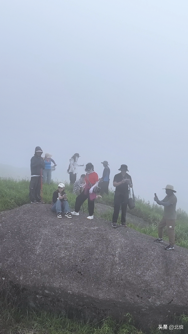 神秘的巨石是如何形成的？露营桂林全州天湖二王山（2）