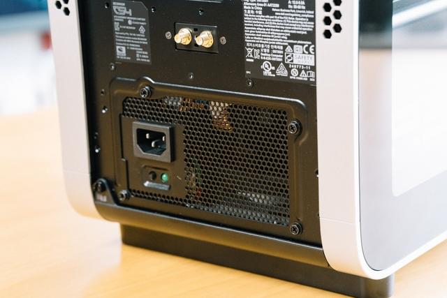 Alienware外星人Area-51台式机评测：游戏天花板体验是什么样？