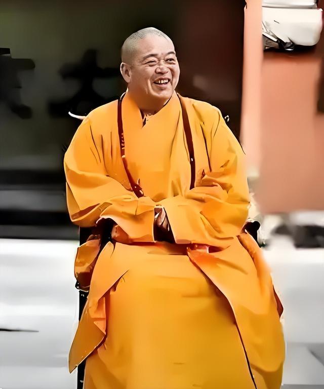 王岳伦没想到，自己风光无限的前妻李湘，17年前和释永信相谈甚欢