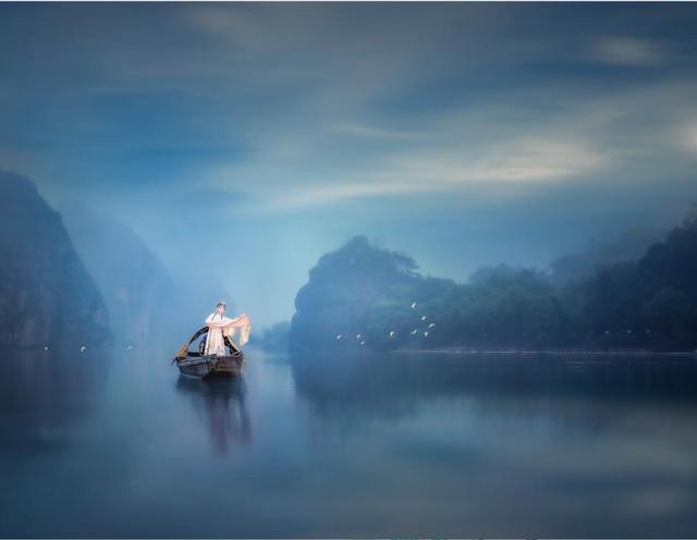 游在鹰潭｜中式美学深度游！山水、烟火、古建玩法全解锁，承包你的诗意周末