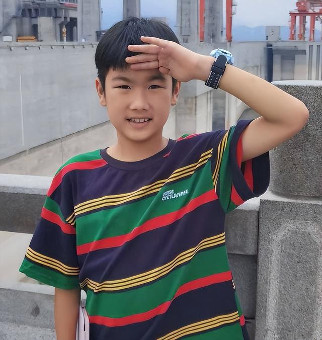 天塌了！安徽11岁男孩王志梁去世，父亲抱回家不放手，死因曝光