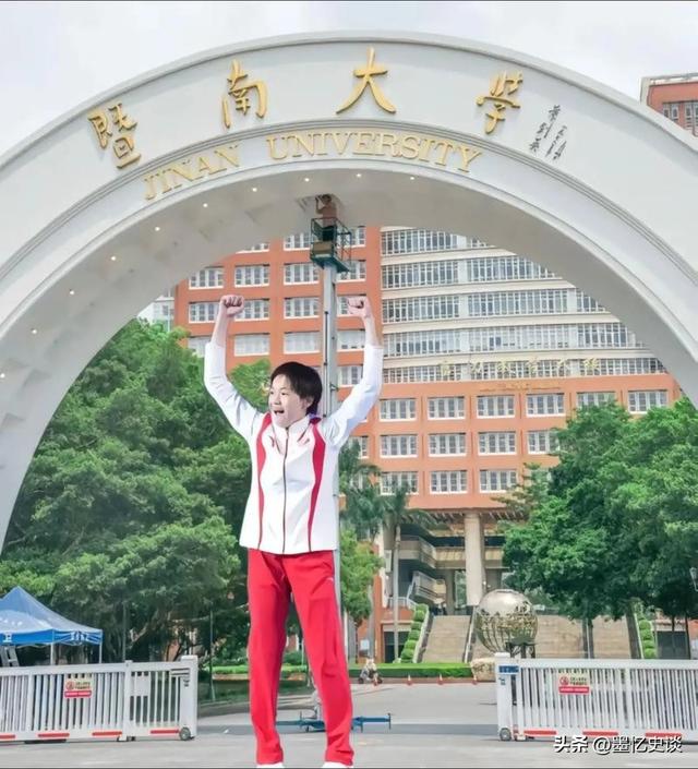 全红婵刚参加完开学典礼，恶心一幕就出现，郭晶晶的话果然说对了