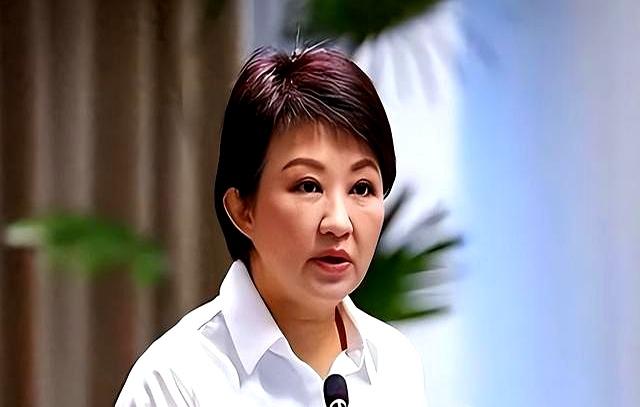 国台办邀请台胞出席阅兵，赖清德进行阻拦，国民党却在阻止郑丽文