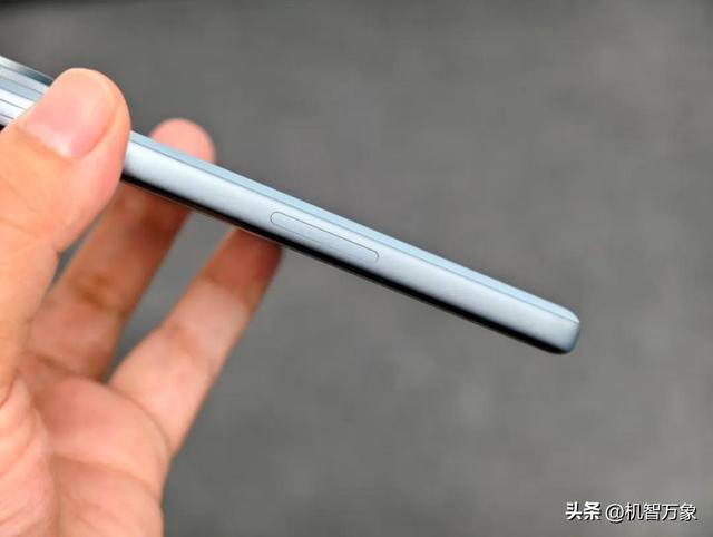 6.59英寸直屏+天玑9500+抓拍快捷键 OPPO Find X9标准版更多配置曝光