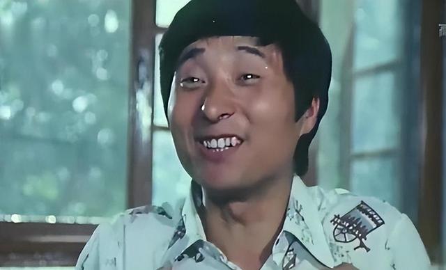人民日报再次“点名”陈佩斯！撰文字字珠玑，给娱乐圈敲响了警钟