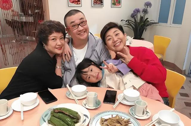 以为退休享福，其实悄然离逝，外来媳妇本地郎11位演员再也见不到