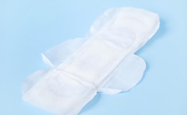 行走在川藏线，可看到许多“避孕套、卫生巾”，有什么特殊作用？