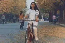 陈薇嫁大12岁老公，30年不管家务，丈夫：她做家务是对才华的浪费图片