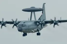 解放军大机群直奔北非，紧挨两大交战区，空警500暗示情况不简单图片