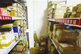 快递新规实施两周，记者走访南阳市快递市场发现——驿站存件未减少 送货上门能协商图片