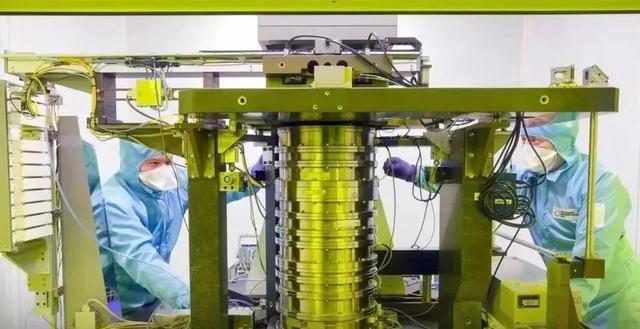 美国对中国封锁核心技术，法媒打了个比喻：就是中企的“兴奋剂”