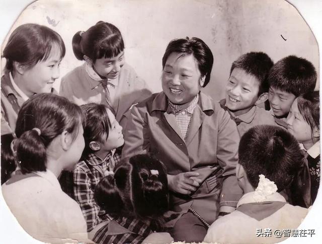 突发讣告！官方社交账号头像已变黑白