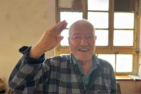 刘西贤：面对敌人的疯狂空袭，我们没有人退缩图片