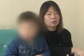 女人参加同学聚会，事后怀上初恋孩子，要求将孩子户口上前夫家图片