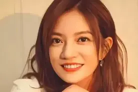 赵薇独家动态：赵薇离婚后 生活平和 和女儿生活很幸福图片