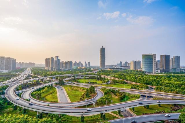 河南人口最多的地级市，比许昌、安阳总和还多，面积不到信阳12