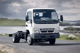 三菱扶桑目前在售的车系图片