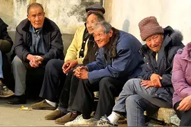 医生忠告：每个爱挠头的人，早晚都将承受5个后果，尽早改图片