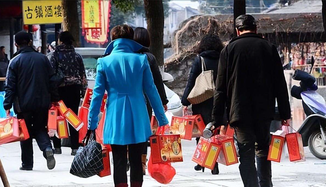 必须死刑！贵州男子冷静期毒杀一双儿女案开庭，母亲：希望他死刑