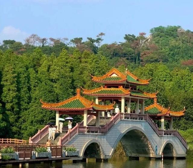 高铁直达，中国最安逸的6座城市，心累了，就去小住三五天！