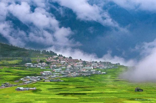 四季同框的秘境！西藏这个浓缩盆景美到不像在地球