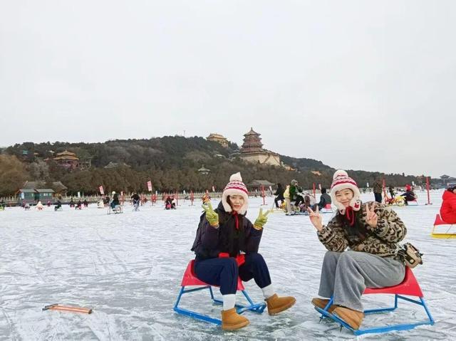 2026年第一场雪！颐和园美成了“雪中冰嬉图”