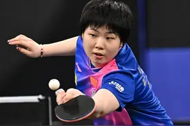 乒乓球单打世界杯-蒯曼4-3险胜伊藤美诚进决赛 国乒提前包揽冠亚军图片