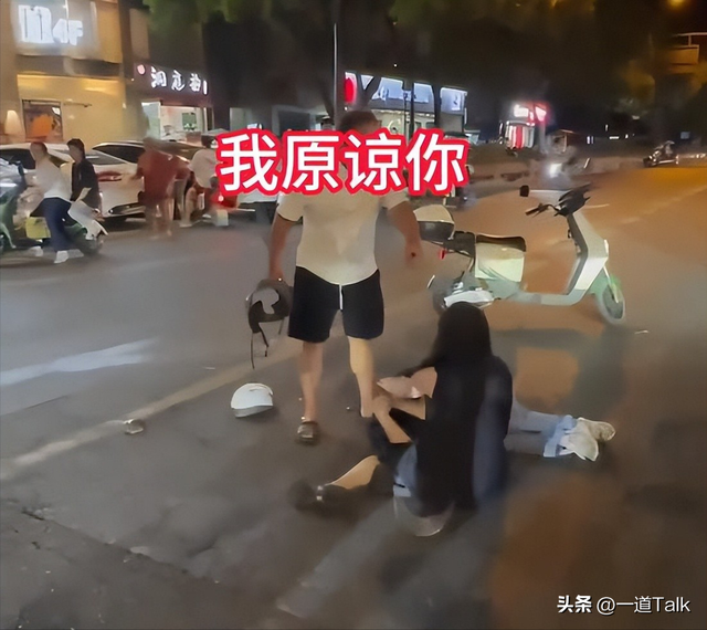 杭州男子暴打情夫后续！猛踹私处，妻子跪地求饶，猛料被扒是惯犯