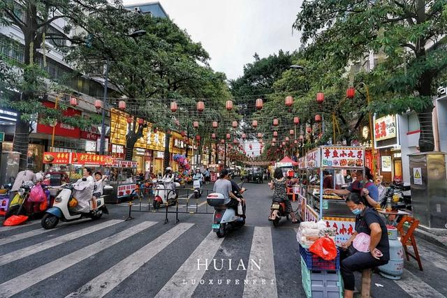 来泉州惠安别只去崇武古城！在这座千年古县登科山逛夜市！